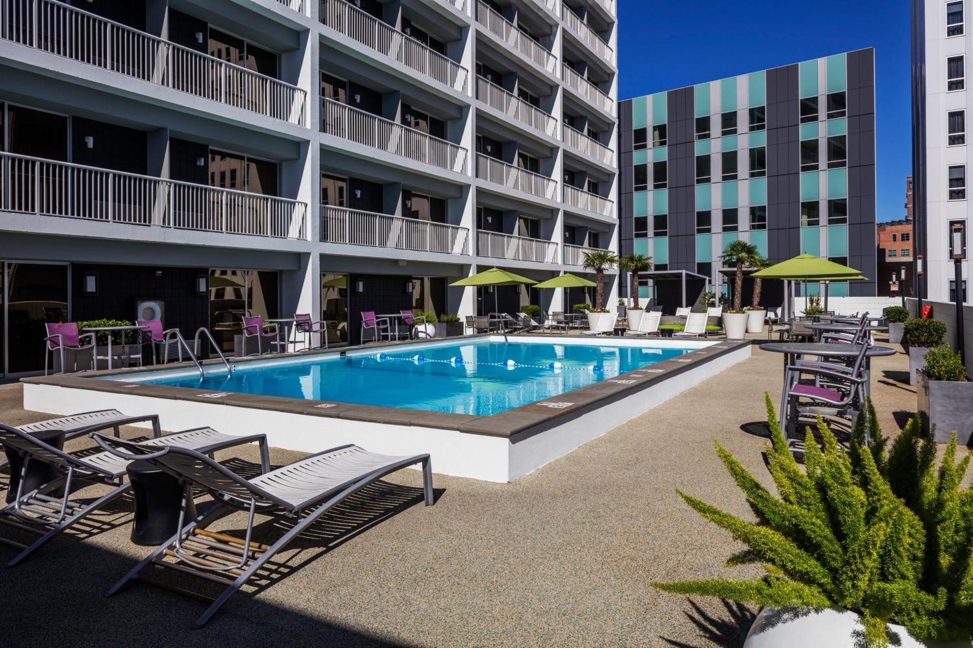 Holiday Inn New Orleans-Downtown Superdome, An Ihg Hotel Exterior photo